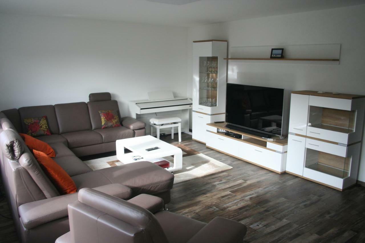 Privat Unterkunft Schreiber Winterbach  Esterno foto